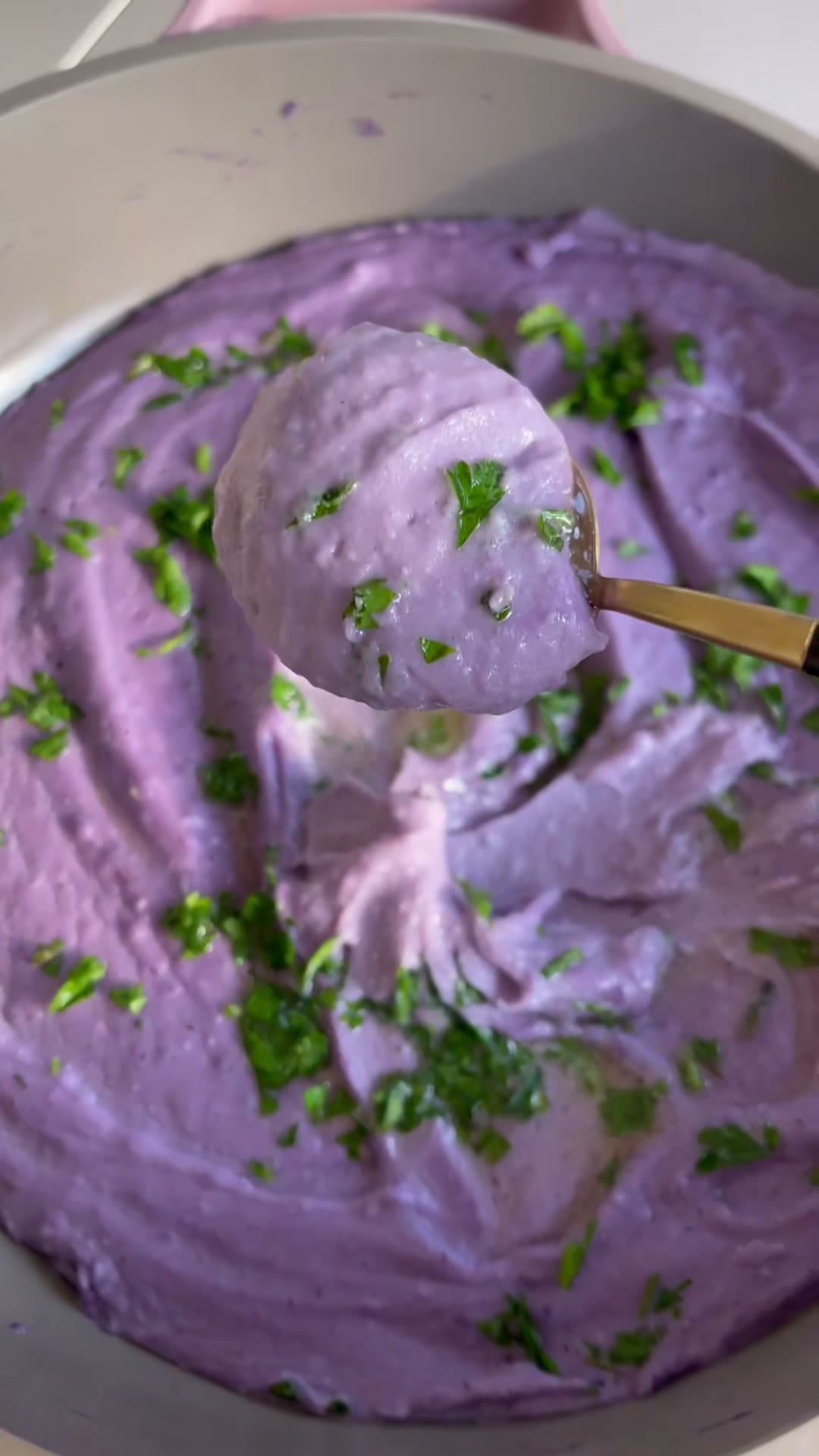 Prettiest Garlic Herb Mashed Potatoes