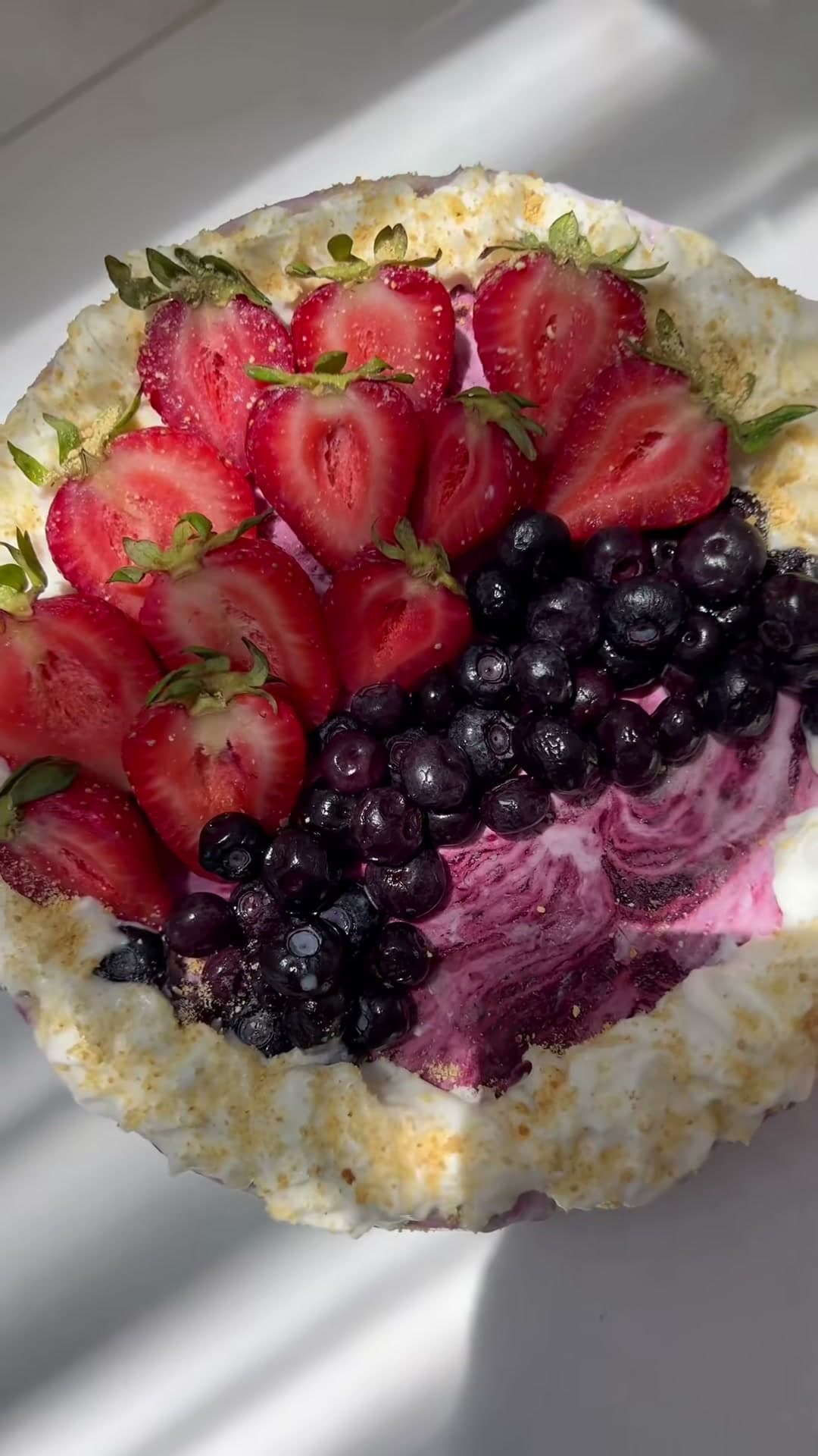 Berry Cheesecake Ice Cream Cake