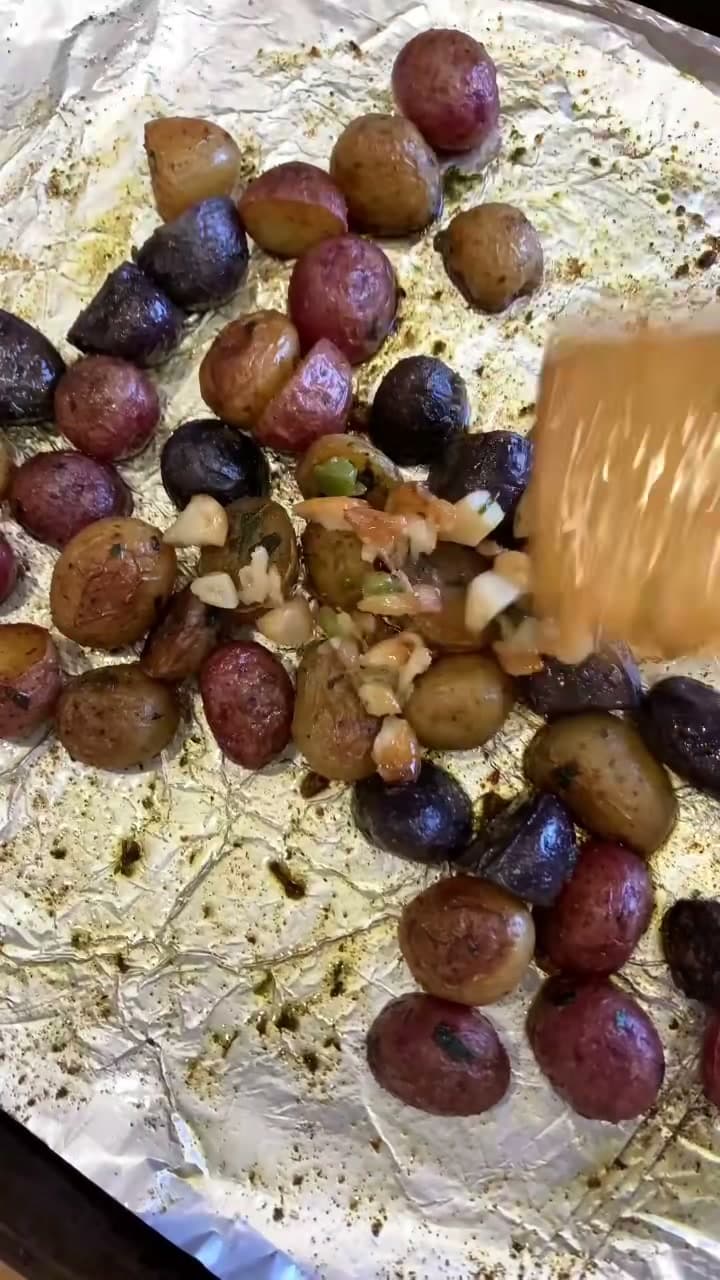 Crispy Garlic Jalapeno Potatoes