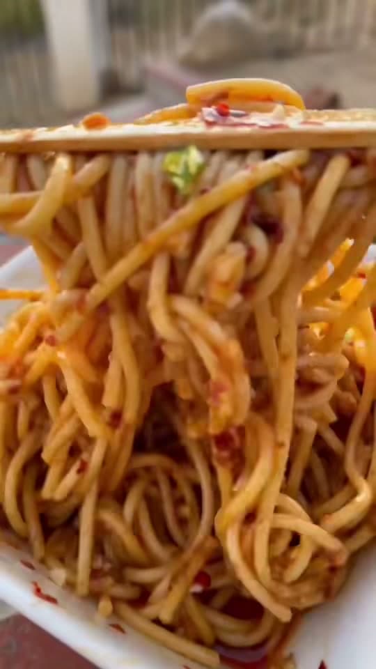 Garlic Chili Oil Noodles